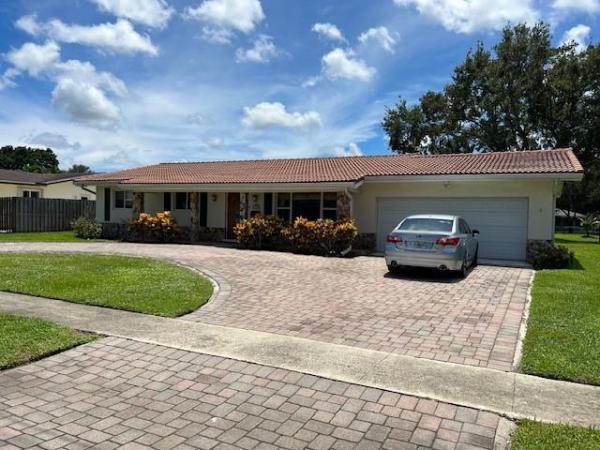 Mirror Lake Estates, 7200 NW 10th Ct, Plantation, Florida 33313, image 1