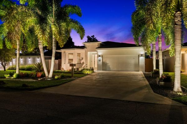 Valencia At Wilton Manors, 717 NE 22nd Dr, Wilton Manors, Florida 33305, image 1