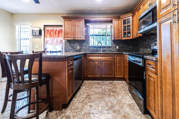 Park Plaza, 661 SW 28th Way, Fort Lauderdale, Florida 33312, image 1