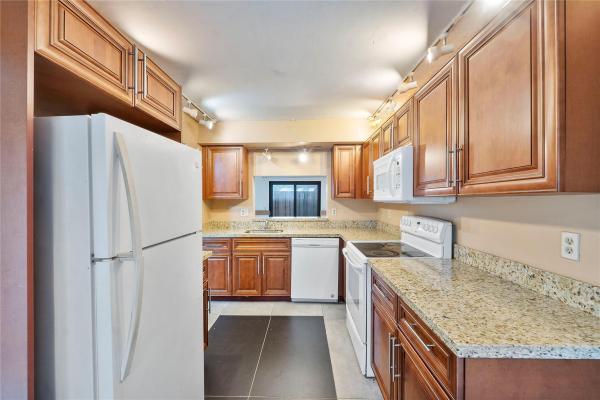 Alhambra Village, 2157 NW 37th #2157, Coconut Creek, Florida 33066, image 1