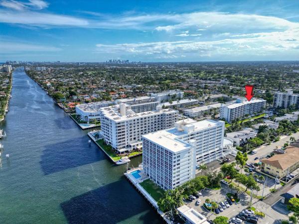 Ridgeview Towers, 3051 NE 48th St #301, Fort Lauderdale, Florida 33308, image 1