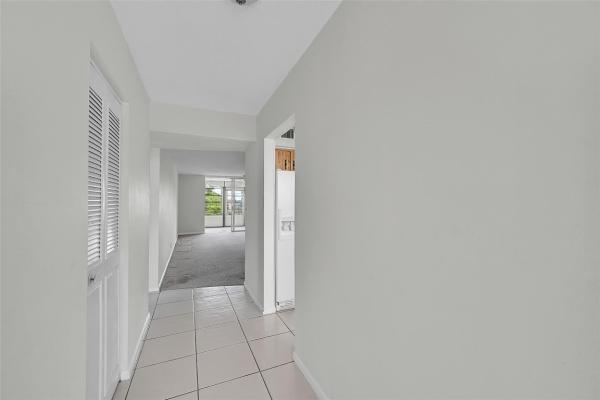 Palm Lakes, 7210 Lake Circle Dr #401, Margate, Florida 33063, image 3