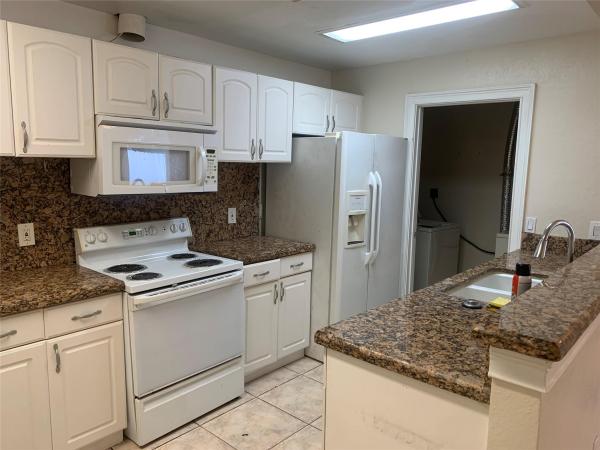 Lauderdale North Park, 907 SW 78th Ave, North Lauderdale, Florida 33068, image 1