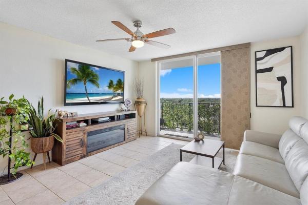 Drake Tower, 1800 N Andrews Ave #9i, Fort Lauderdale, Florida 33311, image 1