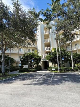 Royal Point At Palm-Aire, 3500 Oaks Clubhouse Dr #303, Pompano Beach, Florida 33069, image 1