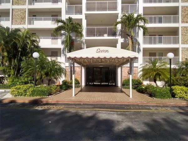 Palm-Aire Country Club 1, 2801 N Palm Aire Dr #606, Pompano Beach, Florida 33069, image 1