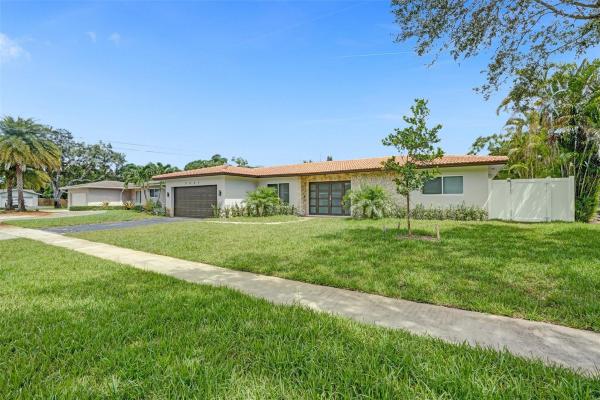 Plantation Park, 5361 SW 7th St, Plantation, Florida 33317, image 1