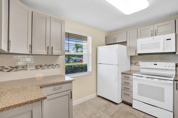 Meadowbrook Lakes View, 301 SE 3rd St #110, Dania Beach, Florida 33004, image 1