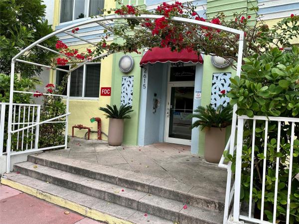 Jasmine, 2615 Collins Ave 26, Miami Beach, Florida 33140, image 1