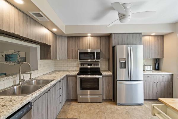 Lucaya Village, 2301 Lucaya Ln #04, Coconut Creek, Florida 33066, image 1