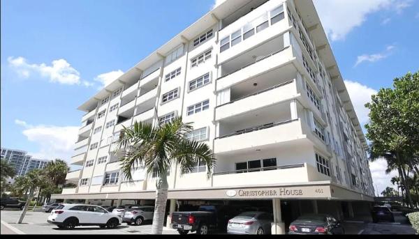 Christopher House, 401 Briny Ave #208, Pompano Beach, Florida 33062, image 1