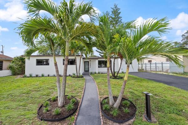 Westwood Manor Estates, 2442 NW 170th St, Miami Gardens, Florida 33056, image 1