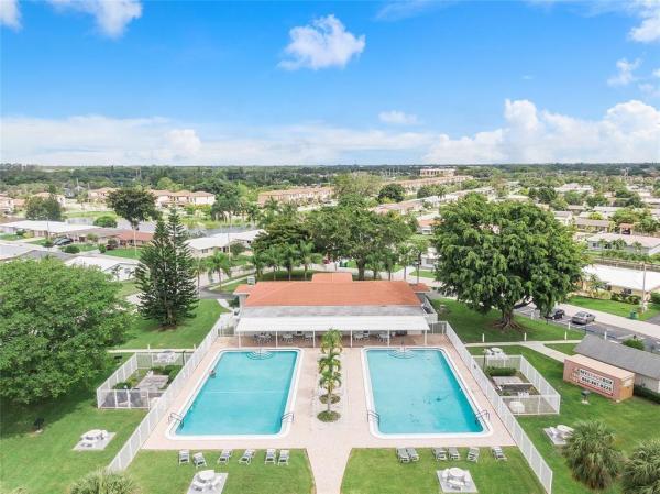 Mainlands Of Tamarac Lakes, 5004 NW 49th Rd, Tamarac, Florida 33319, image 1