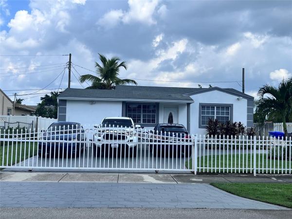 Sunshine Manor, 2503 Wiley St, Hollywood, Florida 33020, image 1
