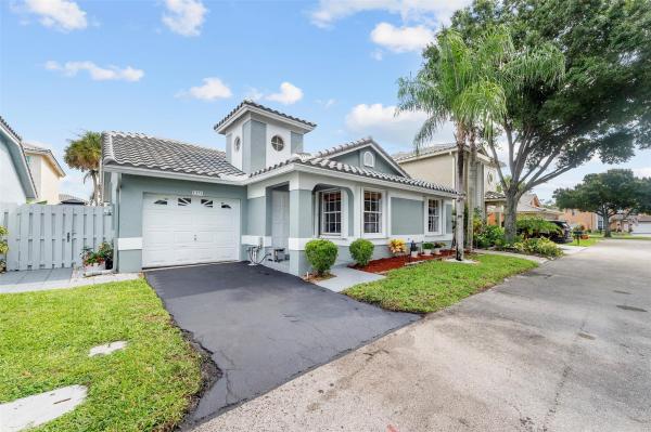 Coral Pointe, 5371 NW 41st Way, Coconut Creek, Florida 33073, image 1