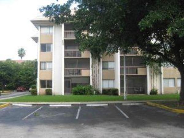 BelaSera At Pine Island, 701 N Pine Island Rd #304, Plantation, Florida 33324, image 1