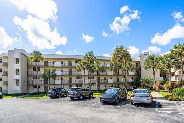 The Palms Of Deer Creek, 2440 Deer Creek Country Club Blvd #111-C, Deerfield Beach, Florida 33442, image 1