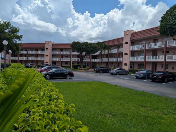 Sunrise Lakes 3, 9561 Sunrise Lakes Blvd #109, Sunrise, Florida 33322, image 1