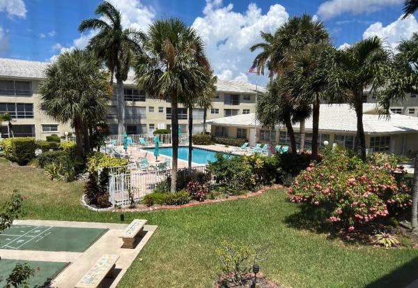 Lighthouse Point Gardens North, 1951 NE 39th St #256, Lighthouse Point, Florida 33064, image 1