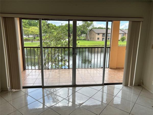Sunrise Island, 3905 N Nob Hill Rd #205, Sunrise, Florida 33351, image 2