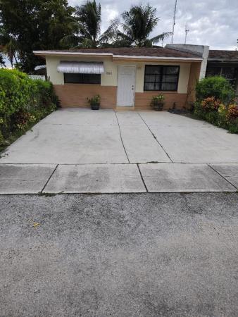 Lynn Park, 5461 SW 38th Ct, West Park, Florida 33023, image 1