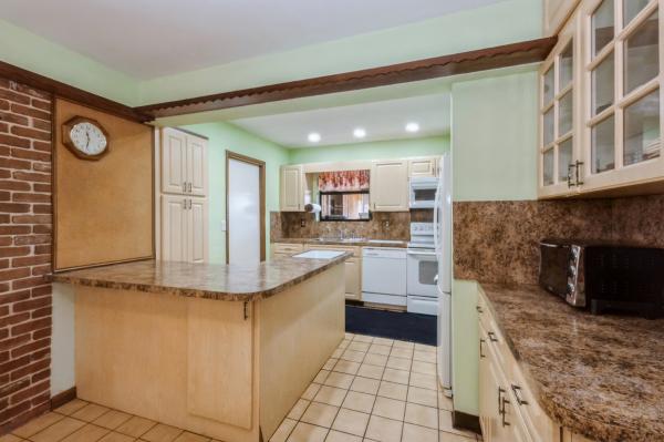 Twin Lakes South, 4221 NW 16th Ave, Oakland Park, Florida 33309, image 1