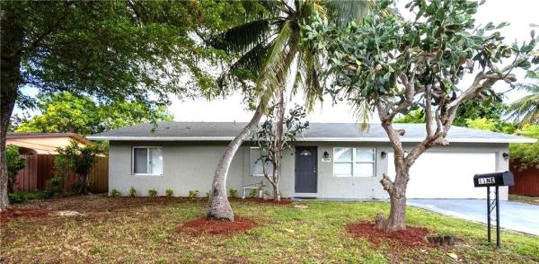 Kendall Green, 11 NE 18th St, Pompano Beach, Florida 33060, image 1
