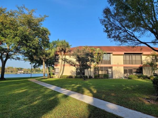 Applewood Village 2, 2744 S Carambola Cir S #1919, Coconut Creek, Florida 33066, image 1