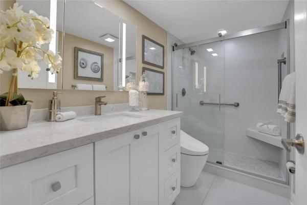 Palm-Aire Country Club 10, 4040 W Palm Aire Dr #206, Pompano Beach, Florida 33069, image 1