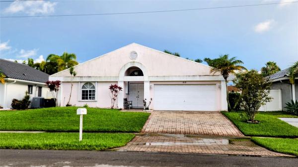 Ocean View Golf, 418 SE 3rd Pl, Dania Beach, Florida 33004, image 1