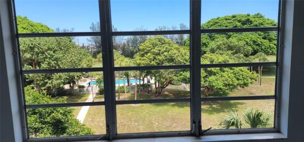 Palm-Aire Country Club 2, 2650 S Course Dr #505, Pompano Beach, Florida 33069, image 1