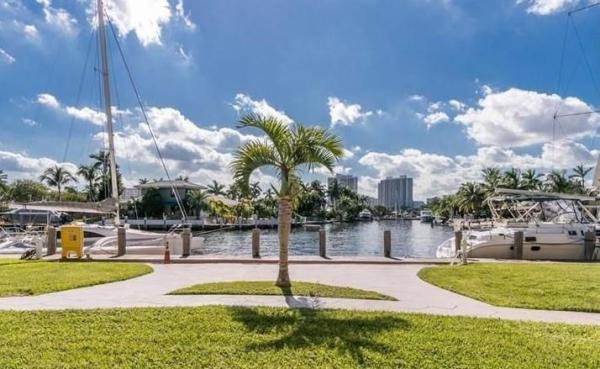 The Yacht Club, 301 Golden Isles Dr #112, Hallandale Beach, Florida 33009, image 1