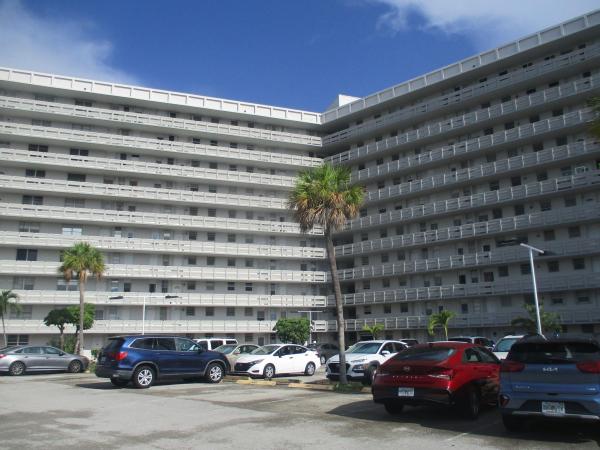 1401 NE Miami Gardens Dr 488, Miami, Florida 33179, image 1