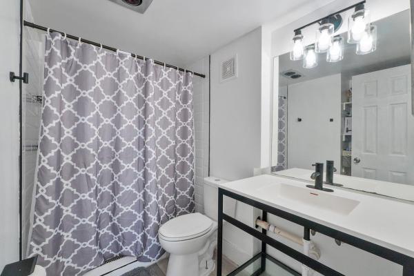 Lago West, 400 Commodore Dr #316, Plantation, Florida 33325, image 2