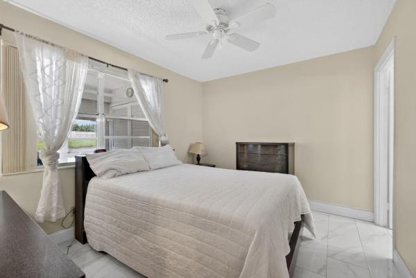 Golden Lakes Village, 224 Lake Constance Dr, West Palm Beach, Florida 33411, image 3
