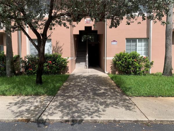 3221 Sabal Palm Mnr #207, Hollywood, Florida 33024, image 1
