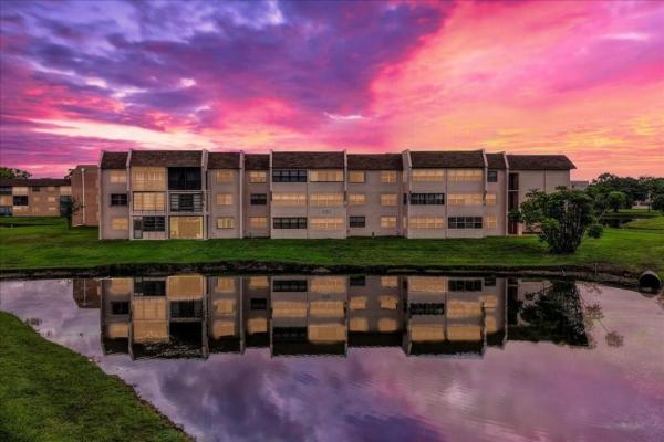 Sunrise Lakes 4, 10220 NW 30th Ct #109, Sunrise, Florida 33322, image 1