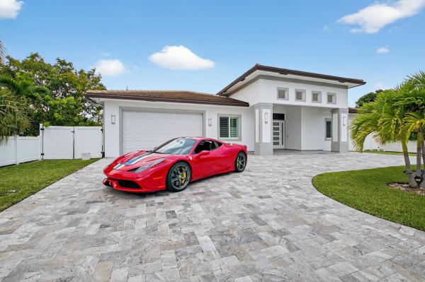 Boca Raton Riviera, 711 NE 6th St, Boca Raton, Florida 33432, image 1