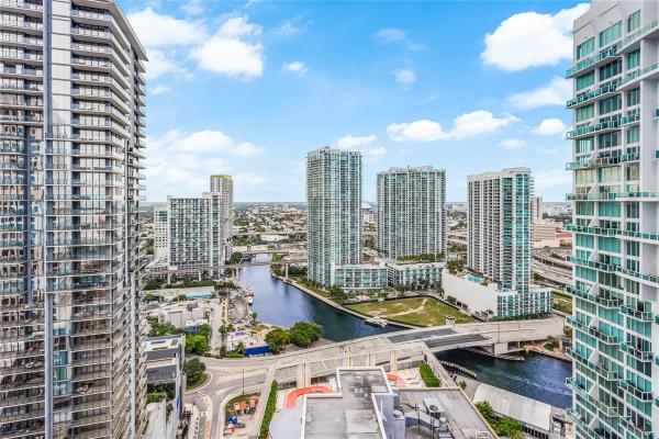 500 Brickell West, 55 SE 6th St #3500, Miami, Florida 33131, image 1