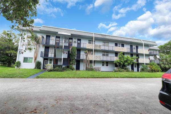 Berkeley Manor, 5495 NW 10th Ct #203, Plantation, Florida 33313, image 1
