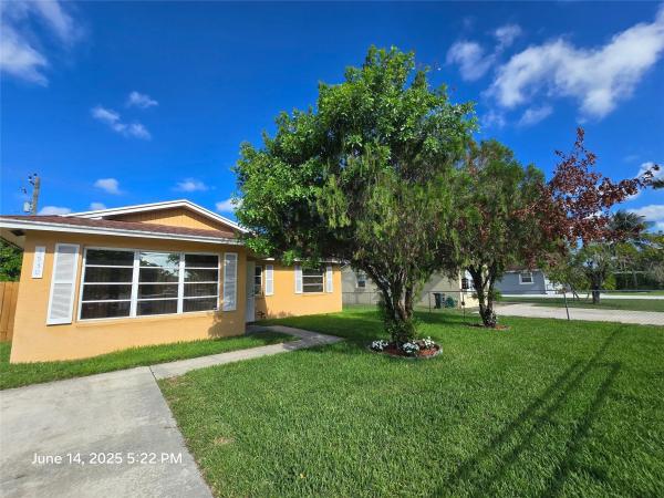 Lake Worth Hills, 3530 S 55th Ave, Greenacres, Florida 33463, image 1