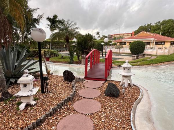 Garden Aire Village, 2601 NE 14th Street Cswy #127, Pompano Beach, Florida 33062, image 1