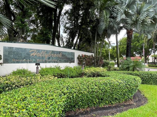 Hollybrook Golf & Tennis Club, 361 S Hollybrook Dr #103, Pembroke Pines, Florida 33025, image 1