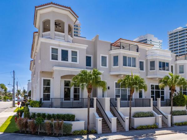 Marbella Townhouses, 514 N Birch Rd, Fort Lauderdale, Florida 33304, image 1
