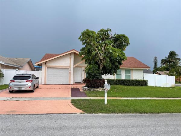 North Lauderdale Landings, 8201 SW 12th Ct, North Lauderdale, Florida 33068, image 1
