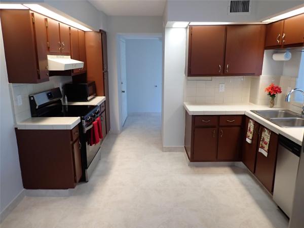Lake Emerald, 106 Lake Emerald Dr #401, Oakland Park, Florida 33309, image 1