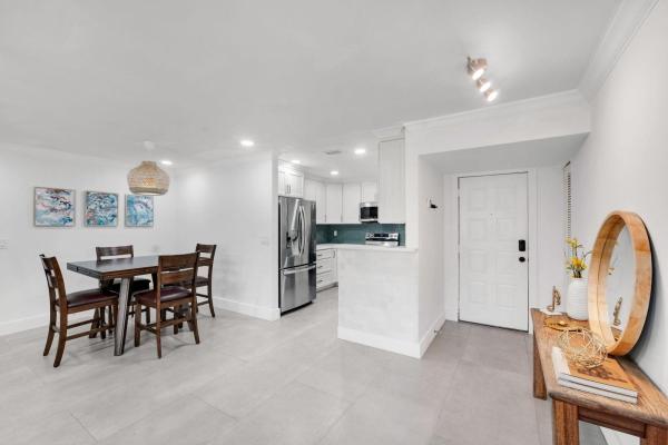 4125 S Carambola Cir #2126, Pompano Beach, Florida 33066, image 1