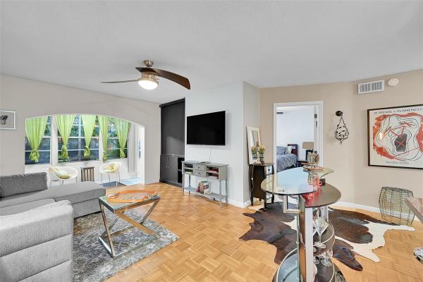 Imperial Point Colonnades, 2200 NE 66th St, Fort Lauderdale, Florida 33308, image 1