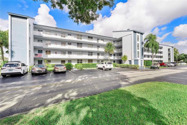 Palm Springs 2, 7664 NW 18th St #302, Margate, Florida 33063, image 1