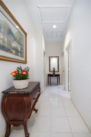 Oaks East, 319 Kelsey Park Cir, Palm Beach Gardens, Florida 33410, image 3